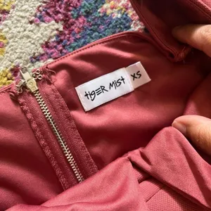 Tiger‎ Mist xs pink blush dress thumbnail 6