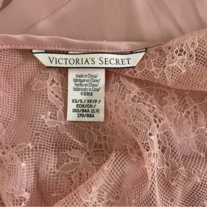 Victoria's Secret Blush Satin Robe thumbnail 4