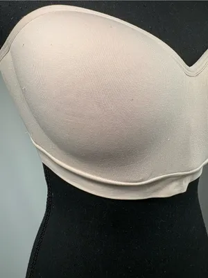 Strapless Seamless Bandeau Bra in Pale Pink thumbnail 5