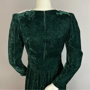 Vintage Crushed Velvet Dress Green Lace Collar Lanz Long Sleeve Christmas Party‎ thumbnail 7