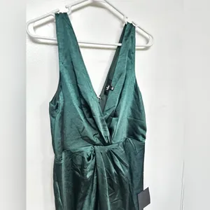 Elegant Green Satin Dress Size L thumbnail 3