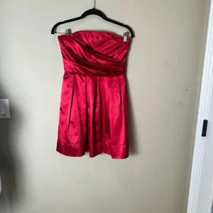VINTAGE Roberta Party Dress Red Satin Strapless Pleated Bodice - size 5/6 thumbnail 3