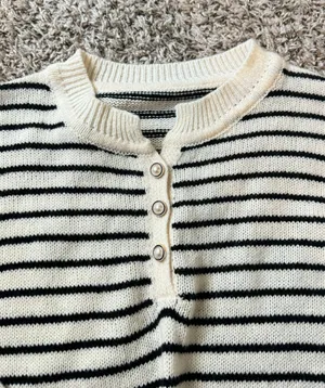 Sweater thumbnail 2