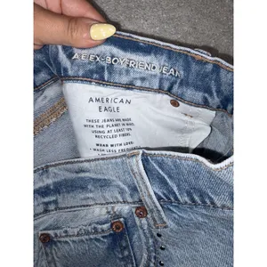 american eagle ex boyfriend jeans studded detail size 8 thumbnail 4
