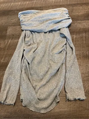 Zara Off-Shoulder Long Sleeve Sweater - Light Gray thumbnail 4