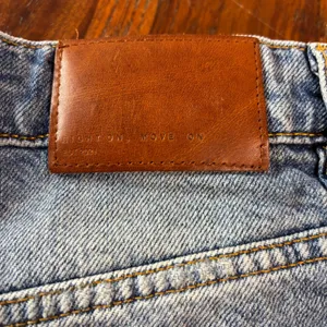 Zara High Waist Distressed Denim Shorts‎ Light Wash Blue Size 2 Raw Hem Cut Offs thumbnail 4