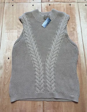 Express Conscious Edit‎ Beige Cable Knit Mock Neck Sweater Vest Large NWT thumbnail 1