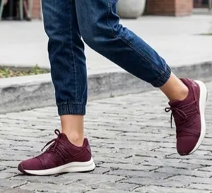 Puma size 8.5 Prowl Alt 2 LX women’s sneaker burgundy thumbnail 1