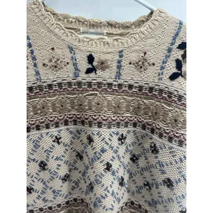 Womens vintage-hand-embroidered beige sweater floral &‎ geometric M flaws thumbnail 3
