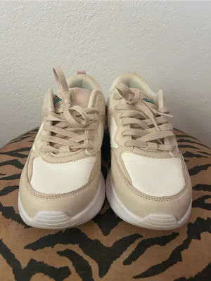 Avia Lace Up Air Neutral Beige and White Women's Athletic Sneakers 9 thumbnail 2