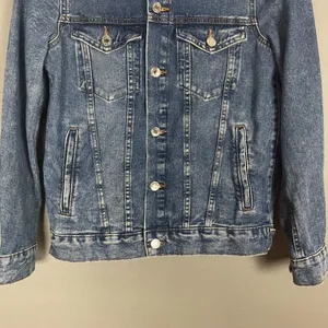 H&M Trucker Jean Jacket Women Size 4 Medium Wash Blue Classic Denim 100% Cotton‎ thumbnail 4