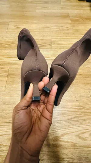 UNISA Brown Pointed Toe Ankle Boots thumbnail 4
