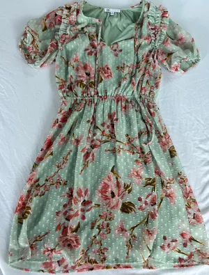 Beautiful Floral dress Multiple Size XS thumbnail 1