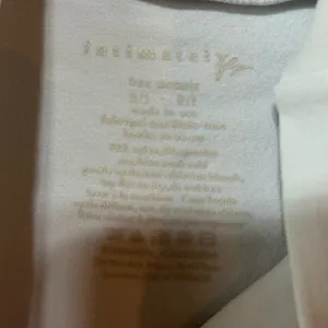 Free people Tshirt thumbnail 2