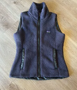 Women’s Patagonia Reversible Los Lobos Vest thumbnail 2
