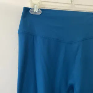 Sunzel Women Teal Blue High Waisted Leggings V-Back Seam Hidden Pocket Size L thumbnail 2