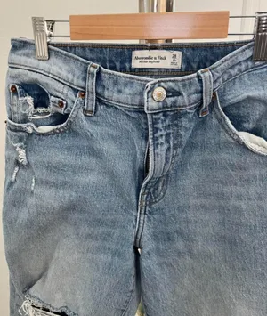 Abercrombie Mid-Rise Boyfriend Jeans thumbnail 5