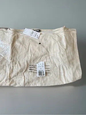 Express Women’s Size S Boat Neck Cap Sleeve Front Cutout Tie Side Tee. Sand. NWT thumbnail 4