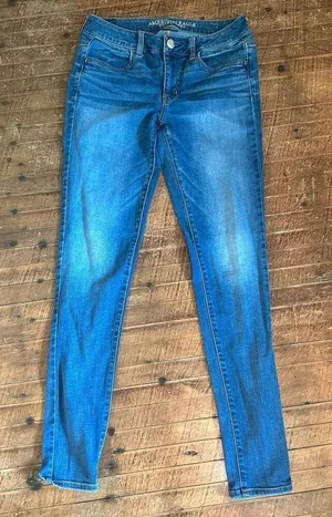 American Eagle distressed medium wash 8 long jeggings thumbnail 1
