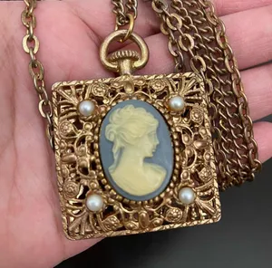 Vintage Unsigned Victorian Lady Cameo Pendant Necklace thumbnail 14