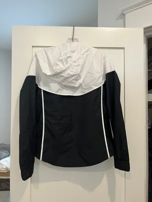Nike Windbreaker thumbnail 2