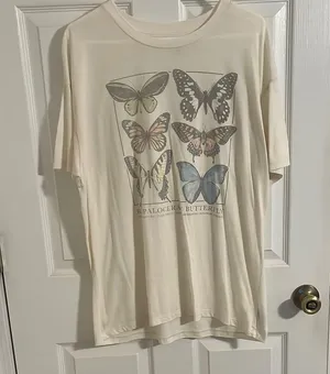 American Eagle Butterly Graphic Tee thumbnail 1
