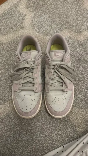 Nike Dunks thumbnail 6