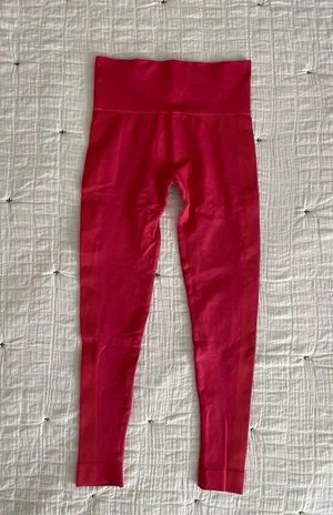 SET ACTIVE SculptFlex High Rise Compression Legging in Electric Pink Size S thumbnail 3