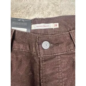 Levi's vintage-inspired button-fly Wedgie Straight corduroy pants Size 28x28 thumbnail 4