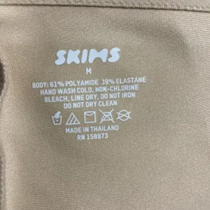 SKIMS Body High Waist Shapewear Shorts M thumbnail 4