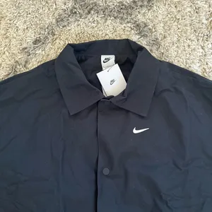 NWT NIKE Oversized Woven Jacket thumbnail 6