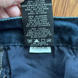 Grace in LA Size 26 Flare Leg Denim Jeans Dark Wash Mid Rise thumbnail 5