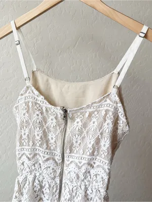 Alice + Olivia Cassia Lace Romper Sleeveless Ivory thumbnail 5