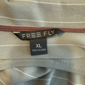 FREE FLY Bamboo Top Women Sz XL Pullover‎ Shirt Blue Gray Striped Casual Stretch thumbnail 4