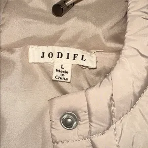 JODIFL Light tan Quilted Puffer hooded Jacket size large thumbnail 5
