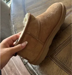 UGG Boots Women’s thumbnail 5