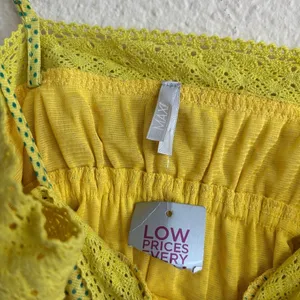 Max‎ Rave Green and Blue Smocked Camisole Top Size S thumbnail 6