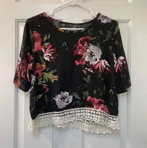 Abercrombie & Fitch Black Floral Crochet-Hem Short Sleeve Top thumbnail 2
