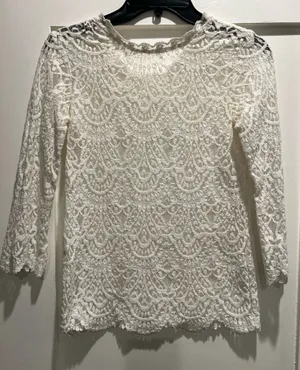 Elegant Women's White Lace Long-Sleeve Top thumbnail 1