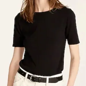 J. Crew Black Perfect Fit Short Sleeve Tee Shirt Size Large Style G1438 NWT thumbnail 1