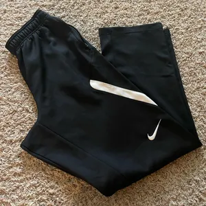 Nike dri-fit boot cut sweatpants size small thumbnail 1