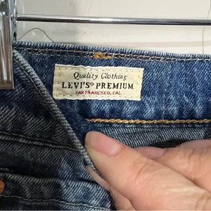Levi’s 502’s‎ Woman’s Premium Quality High Rise Tapered Jeans thumbnail 7