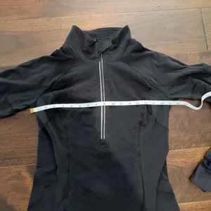 LULULEMON Black Quilted Detail Quarter Zip Running Athletic Jacket Size 8 thumbnail 4
