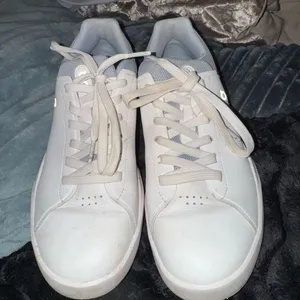 Women’s on clouds Rodger White Size 9 thumbnail 1