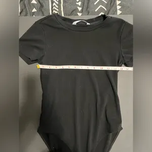 MANGOPOP Short Sleeve Crewneck T-Shirt Black One Piece Bodysuit Women’s S EUC thumbnail 6