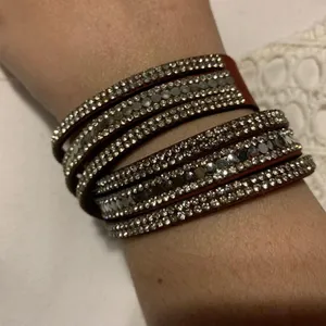 Paparazzi Redish Brown Rhinestone Wrap Bracelet thumbnail 4