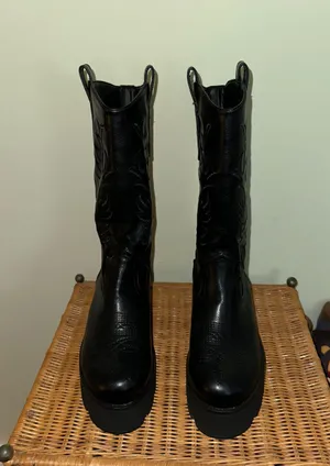 Mid Calf Boots thumbnail 1