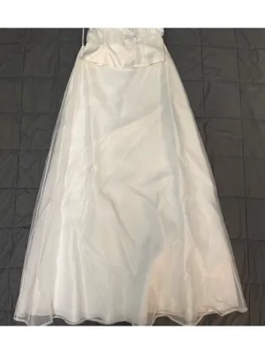 Faviana white strapless prom/wedding dress #prom #eveningwear #formal thumbnail 4