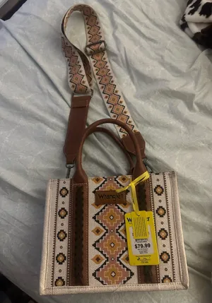 Wrangler purse thumbnail 1