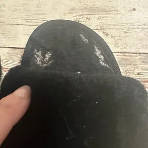 UGG Cozette Slippers Women’s Size 7 Black House Indoor Shoes thumbnail 6
